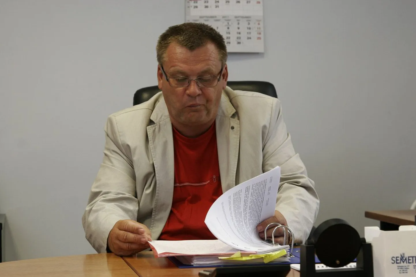 Järvamaa haigla peaarstil Andres Müürsepal tuli pärast pakkumiste avamist tõdeda, et käärid haigla plaanitud ehitusmaksumuse ja firmade pakkumiste vahel on väga suured.