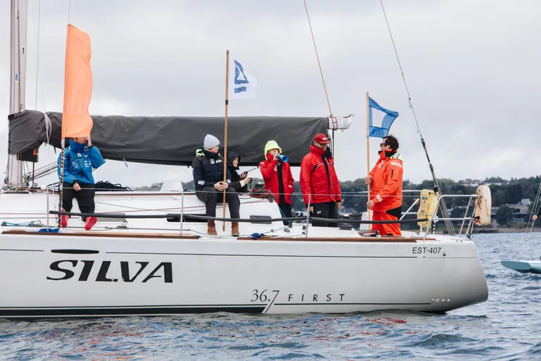Stardilaev Silva hoolitsemas korrektsete stardiprotseduuride eest