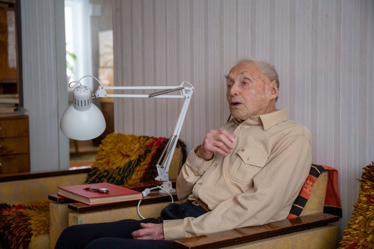 94-aastane Artur Metsik meenutamas noorust ja elu karmimaid aegu.