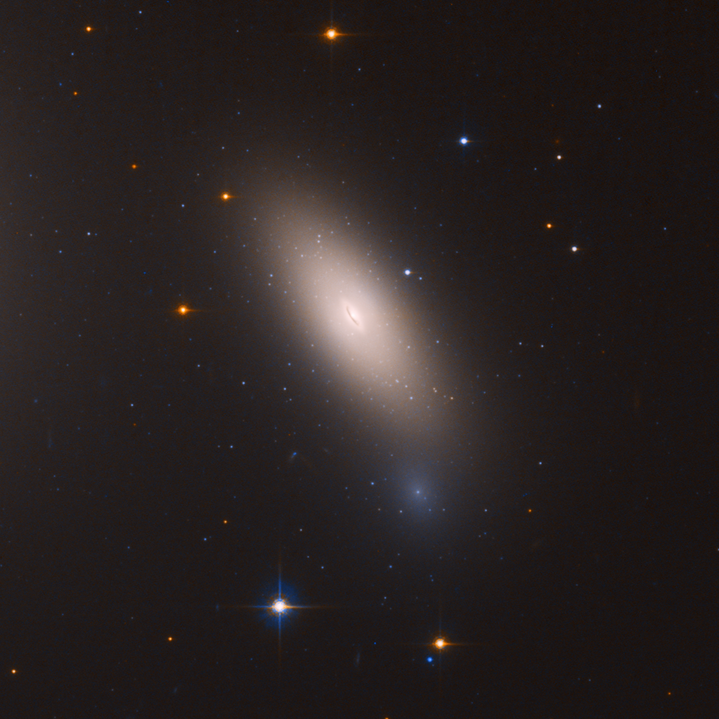 Kauge kängu jäänud kasvuga galaktika NGC 1277