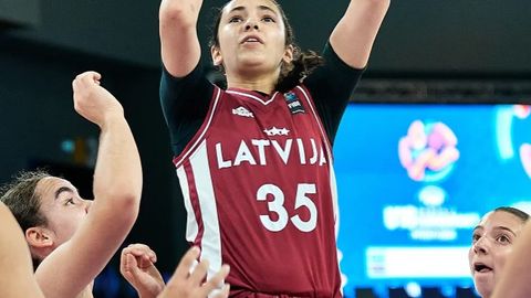 VIDEO ⟩ Latvijas U-16 basketbolistēm Eiropas čempionātā ceturtā vieta