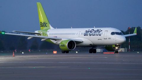 "airBaltic" iznomās lidmašīnas Serbijas nacionālajai lidsabiedrībai
