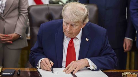 WSJ ⟩ Trump tühistas Iraani-vastased rünnakud. Rahulepe võidakse allkirjastada juba lähipäevil