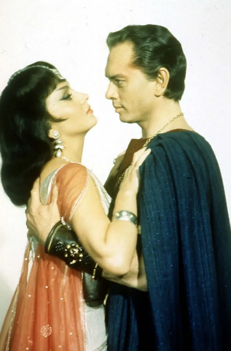 Gina Lollobrigida ja Yul Brunner filmis «Solomon and Sheba»