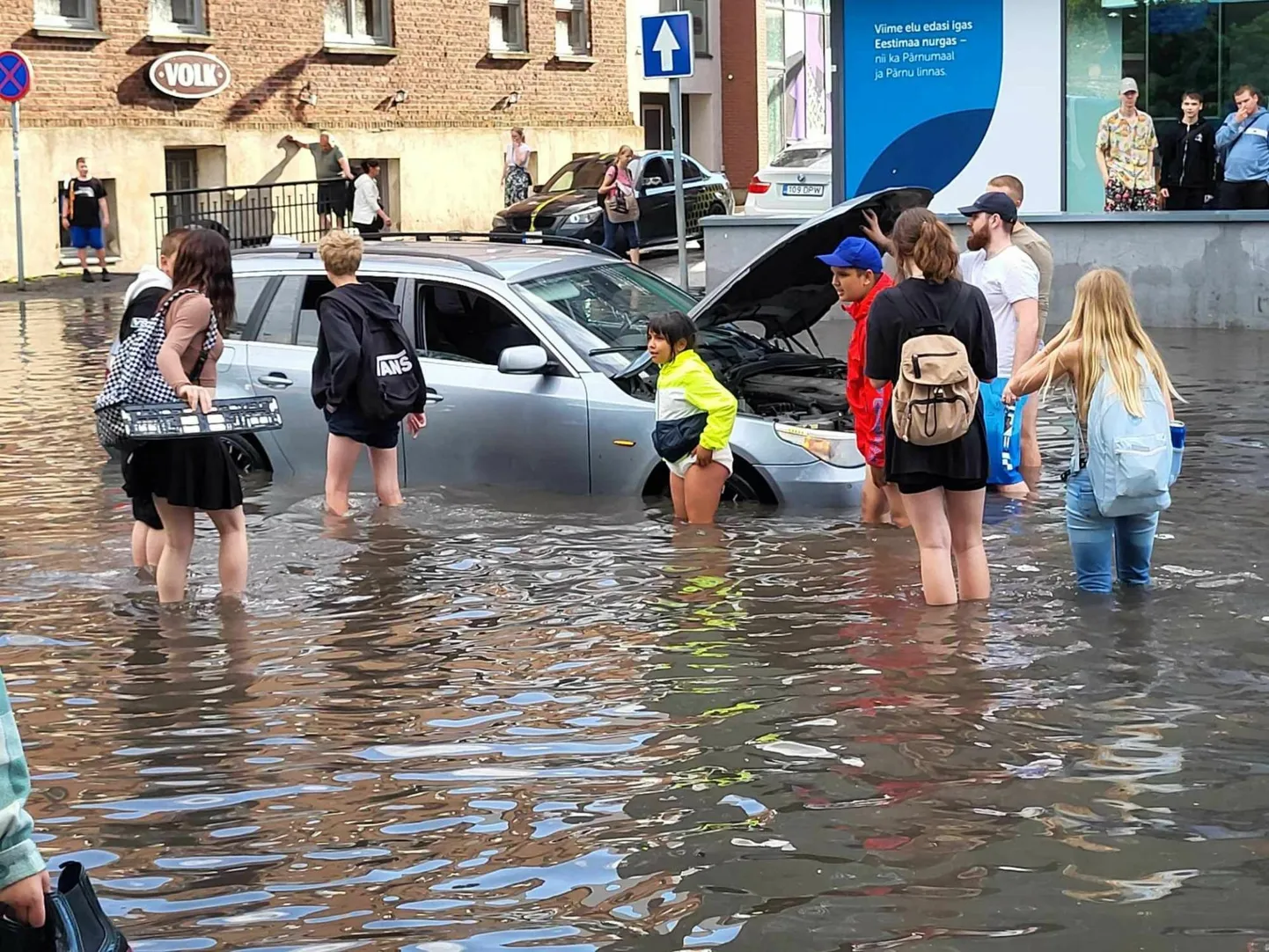 Läinud suvel sadas Pärnus paari tunniga maha 59 protsenti kuu normist. Kanalisatsioon ega maapind ei suutnud sellist veehulka korraga vastu võtta.