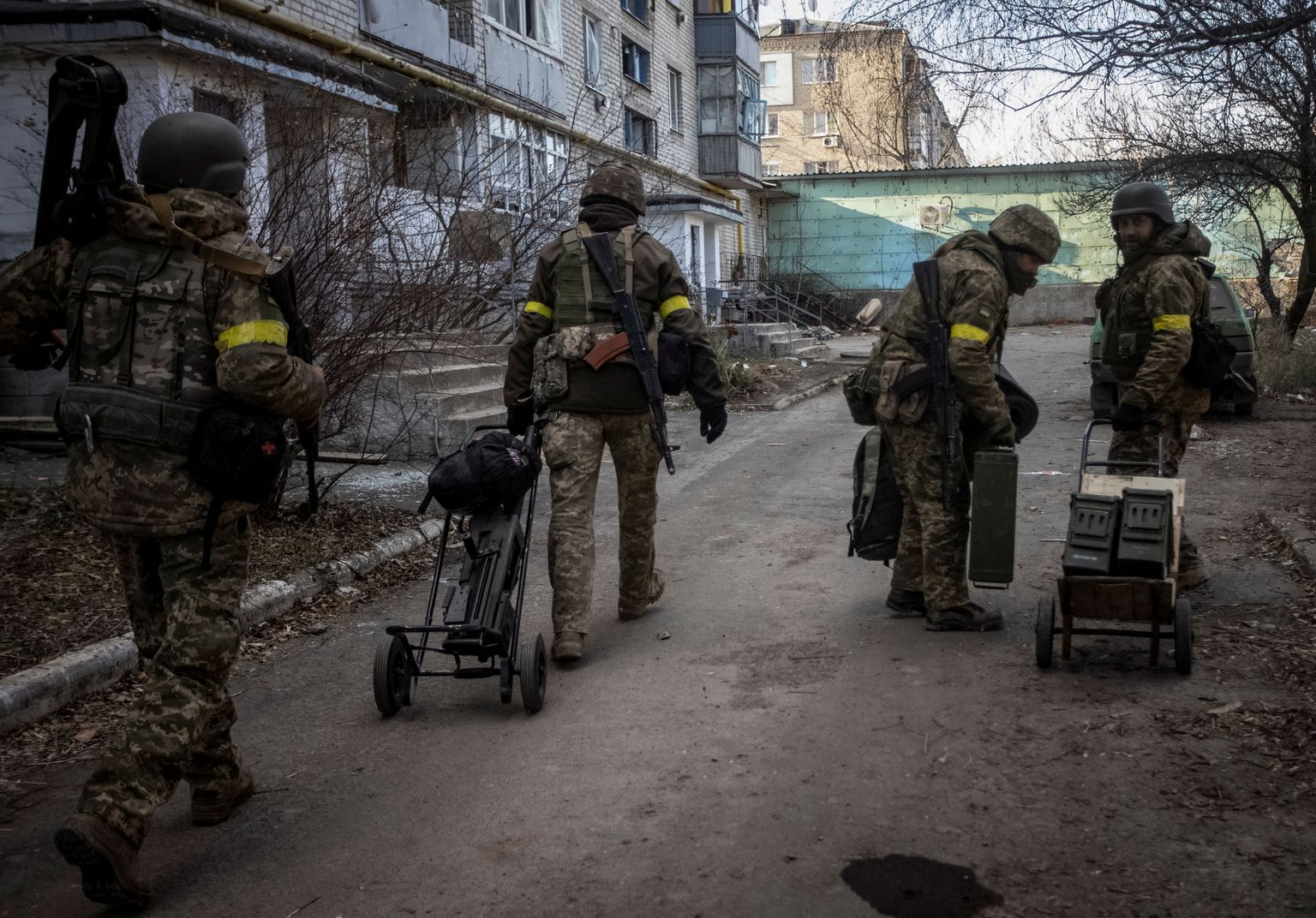 Ukraina sõdurid Donetski oblastis Bahmutis. Foto on tehtud 7. detsembril 2022