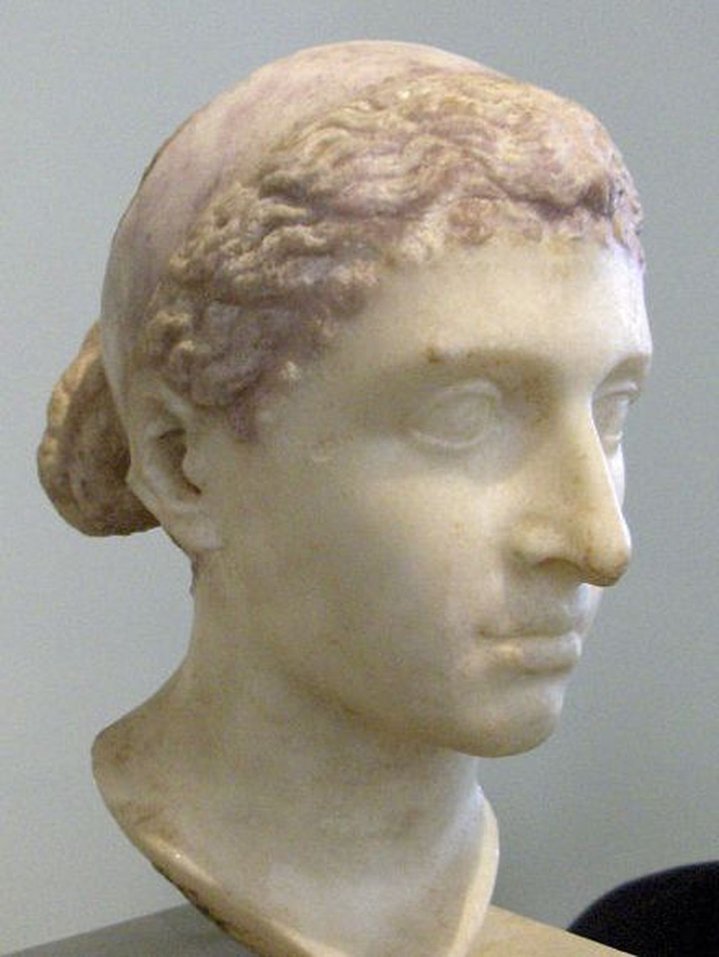 Kleopatra VII kujutav hellenistlik büst