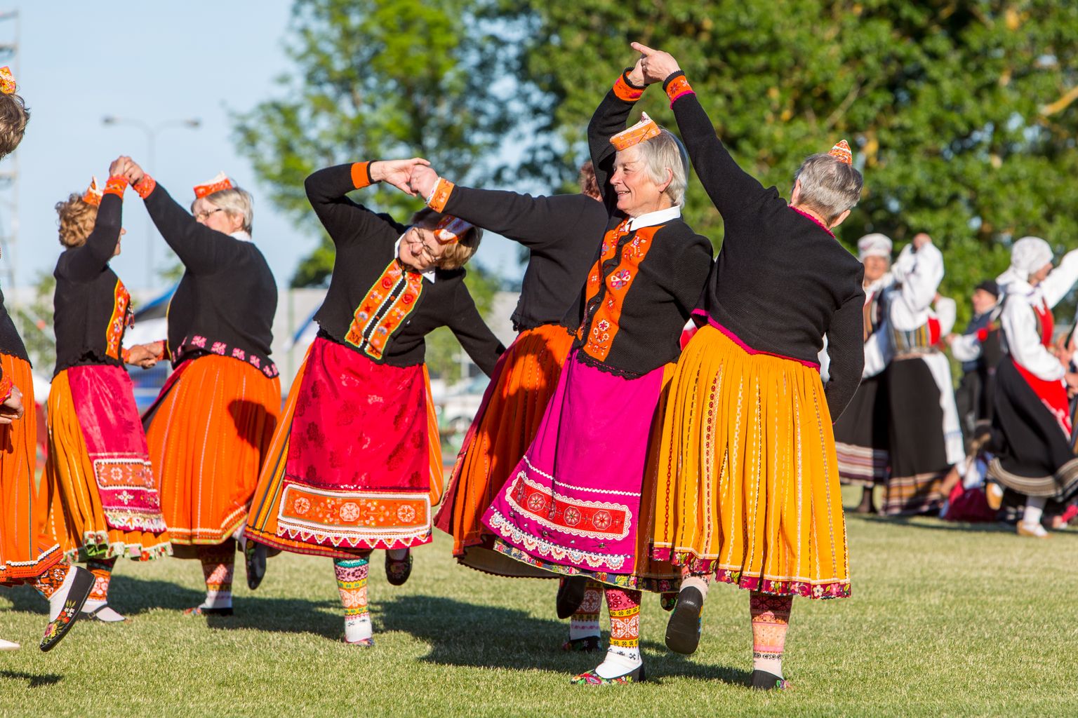 Saaremaa 46. tantsupeo teemaks oli "Tuhande tunde saar".