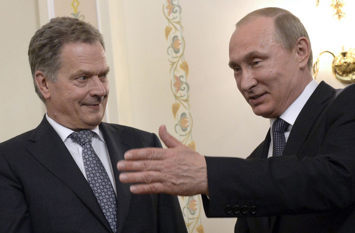 Sauli Niinistö (vasakul) ja Vladimir Putin.