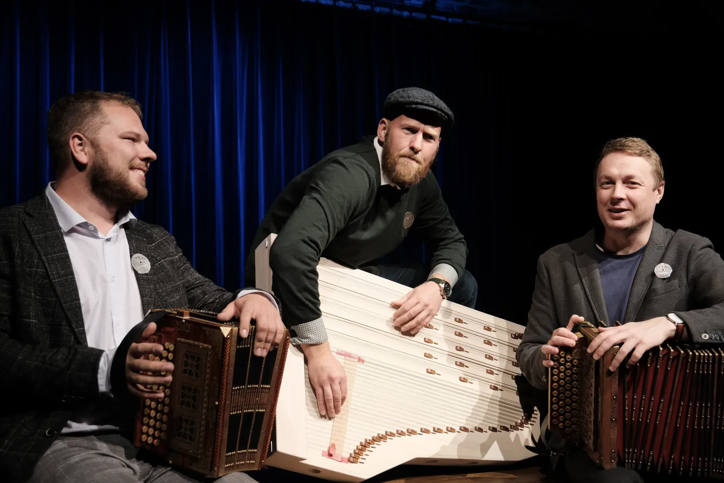 Pärimuslikke lugusid ja laule esitavad ning oma kogemustest pajatavad 2018 aastal ajaloo esimeseks Vabariigi Pillimeheks pärjatud Juhan Uppin, 2020. aastal tiitli võitnud Martin Arak ja 2022. aastal aunimetuse teeninud Kert Krüsban.