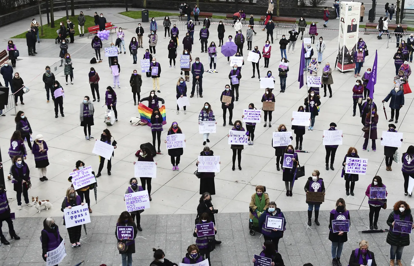 Naiste meeleavaldus ebavõrdsuse vastu Hispaanias Santanderis 8. märts 2021.