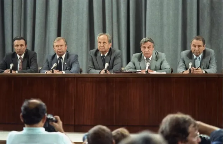 Участники путча послали в Киев генерала Варенникова, но договориться о совместных действиях с Леонидом Кравчуком у того не получилось