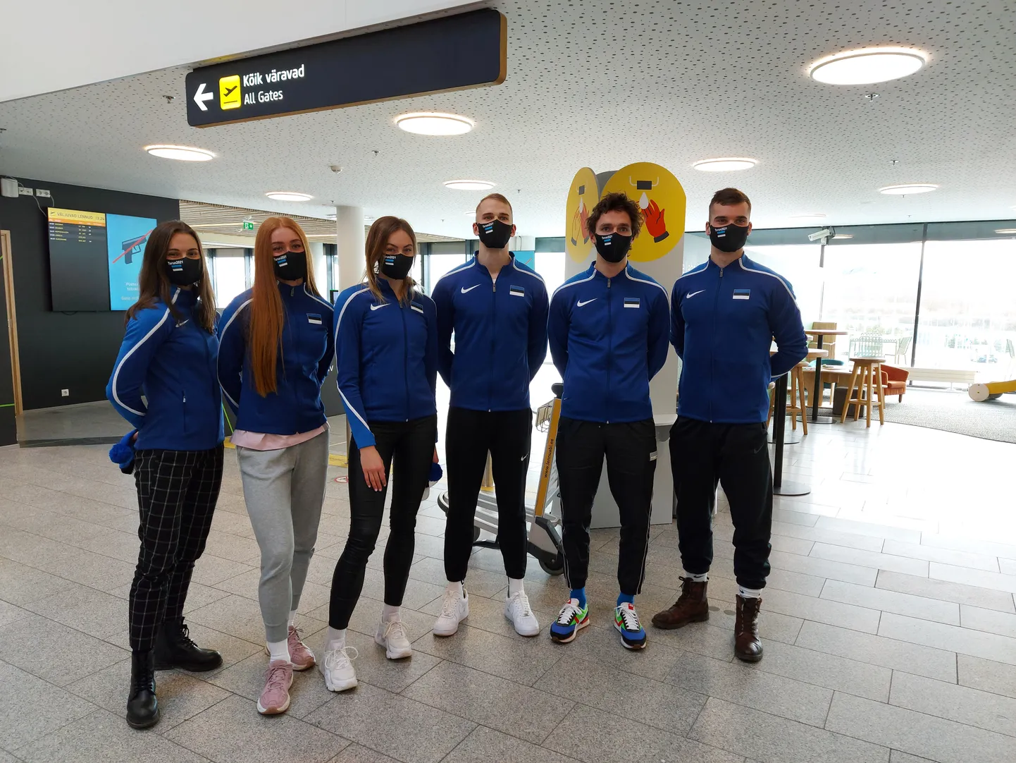 Sise-EMile sõitev Eesti kergejõustikukoondis.