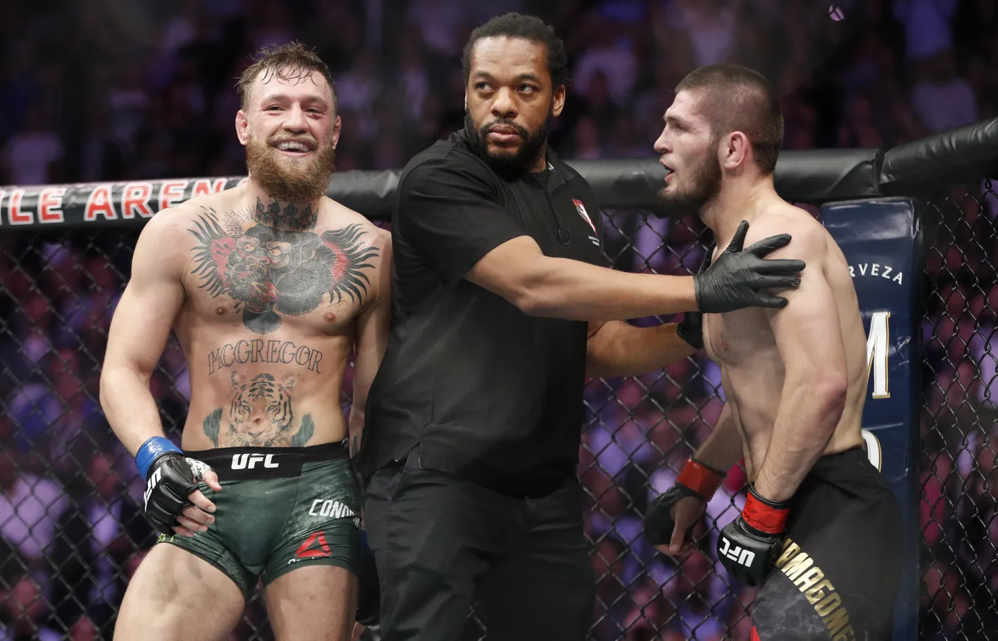 Conor McGregor (vasakul) ja Habib Nurmagomedov (paremal).