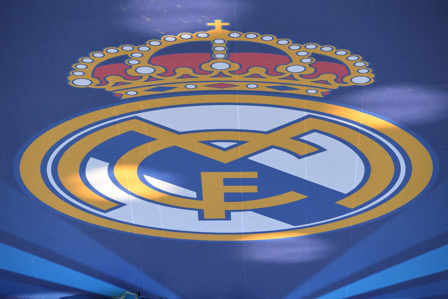 Madridi Reali logo.
