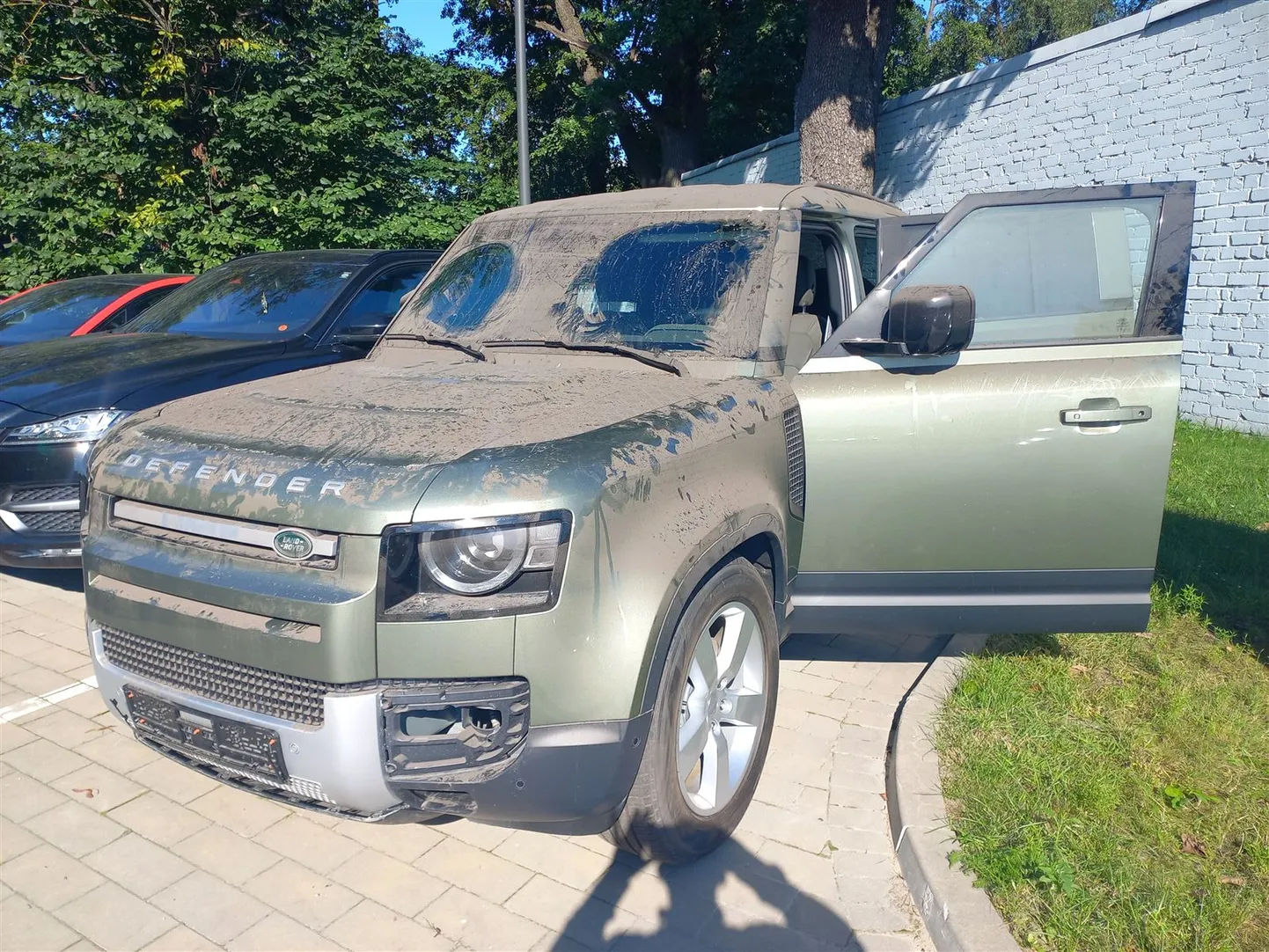 "Утонувший" Range Rover