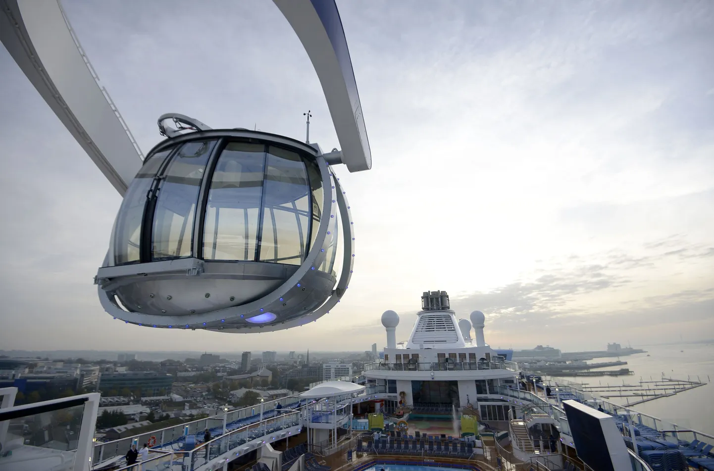 Kõige odavam kolme öö pikkune kruiis eikuhugi luksuslikul Quantum of the Seas ristluslaeval hakkab maksma 220 eurot.