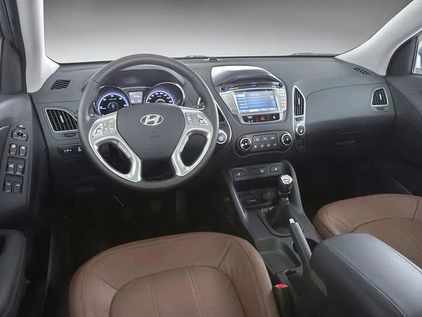 Hyundai ix35 seest.