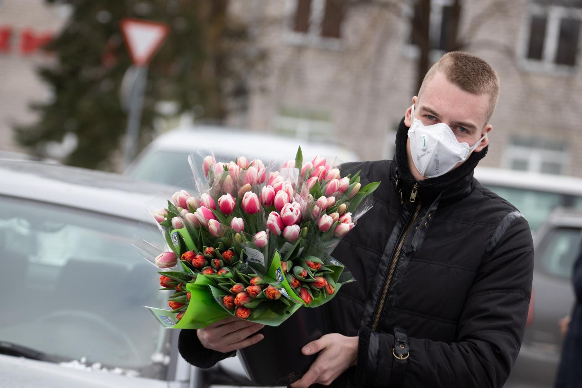 Цветы На 8 Марта Купить Новосибирск
