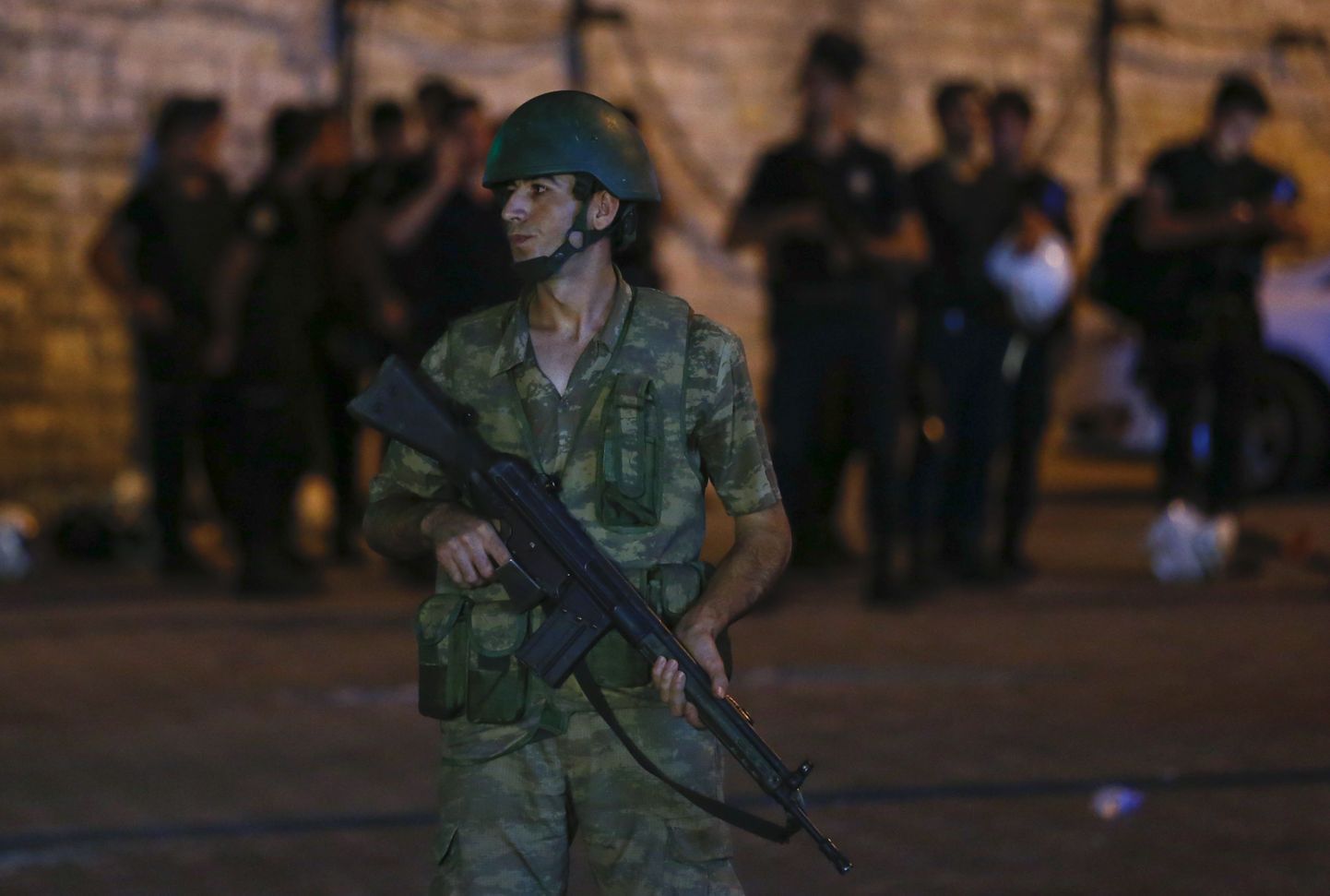 Турецкий солдат в Стамбуле.