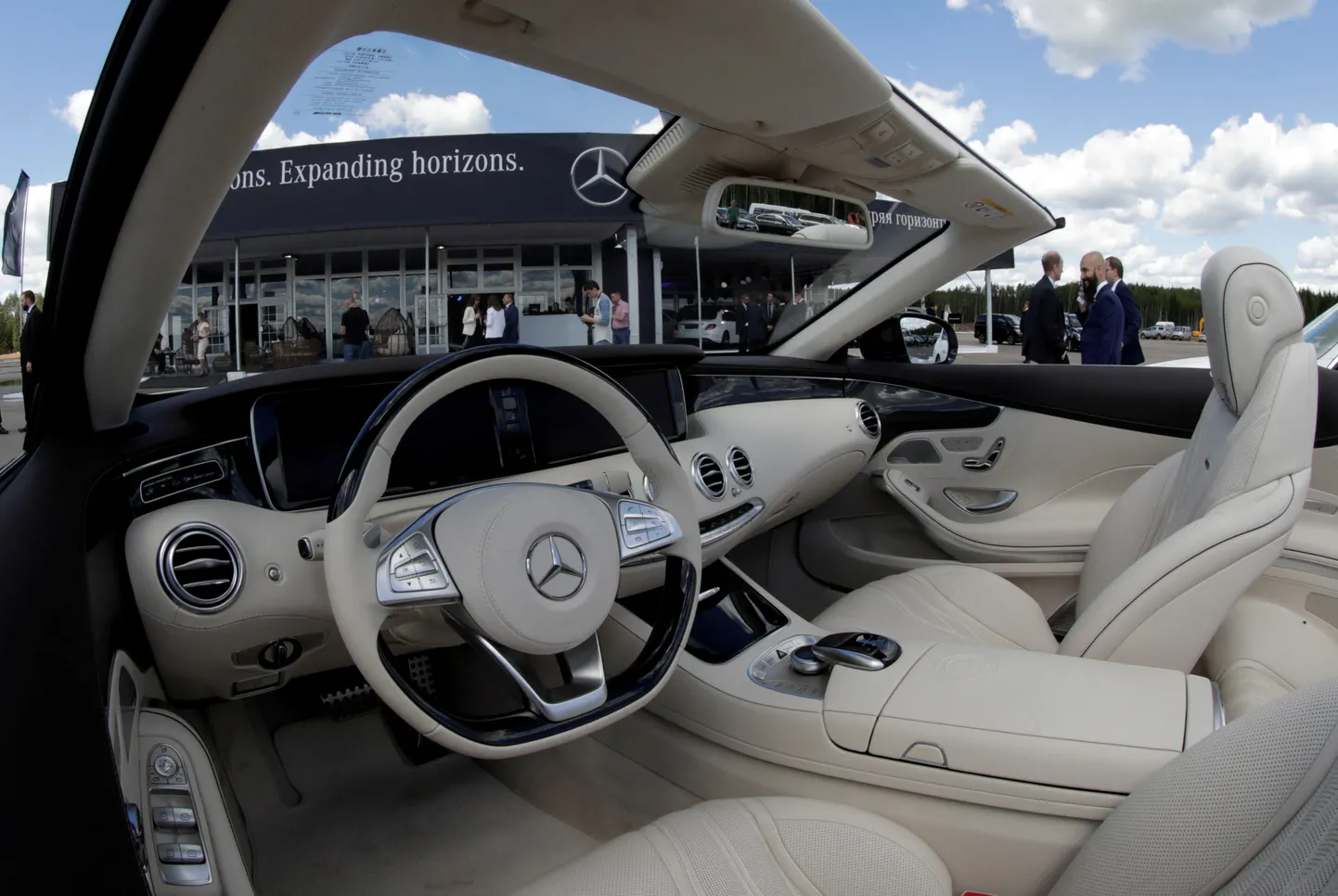 Mercedes-Benz Moskvas
