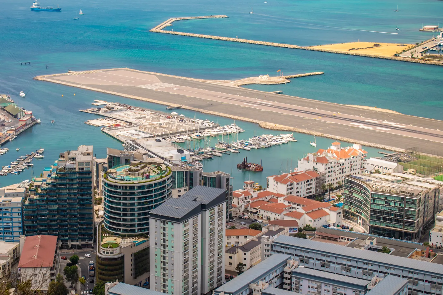 Vaade Gibraltarile, kus rahvasaadikud visiidil käisid.