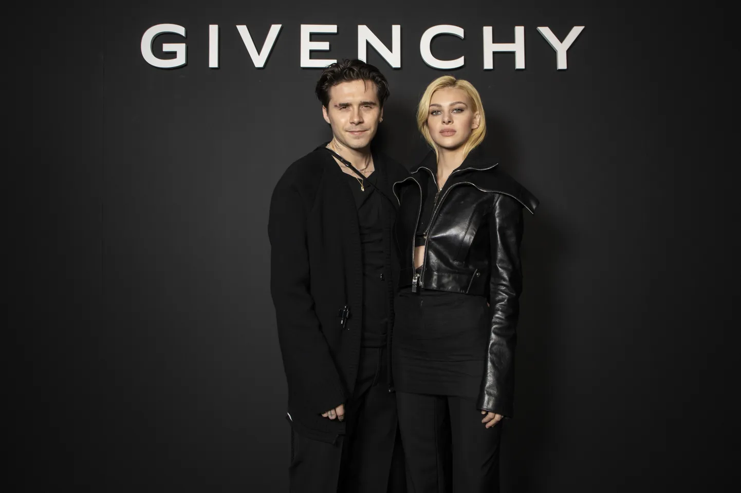 Brooklyn Beckham ja Nicola Peltz oktoobris Pariisi moenädalal.