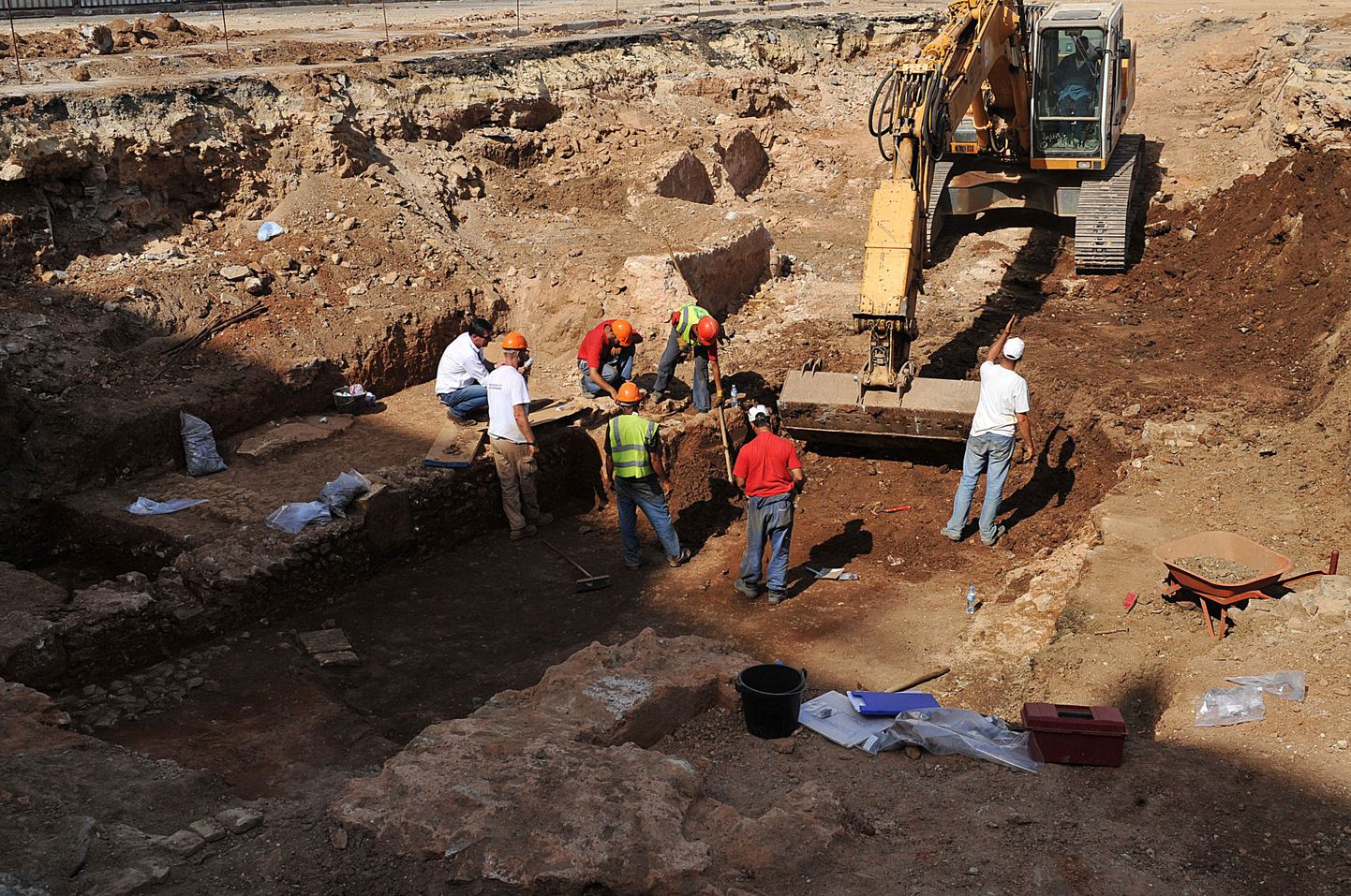 Rootsist leiti 7. sajandist pärit matuselaeva jäänused