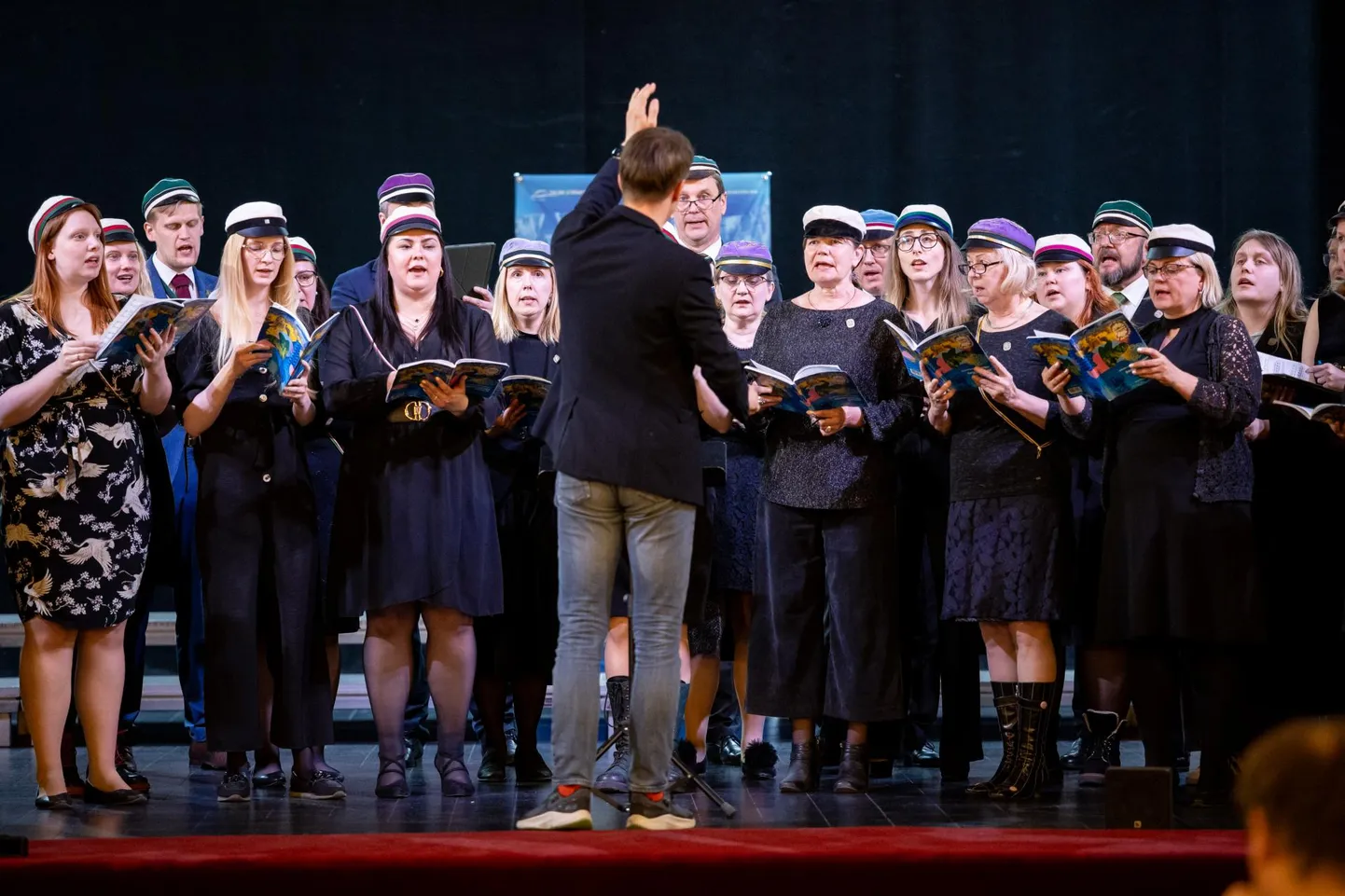 Laulupeo ühisproov Vene kultuurikeskuses, ette laulab Tallinna akadeemiliste organisatsioonide segakoor In Corpore.