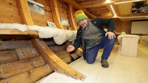 Talveks vette jääma sunnitud lodi hakkas kõvasti lekkima​