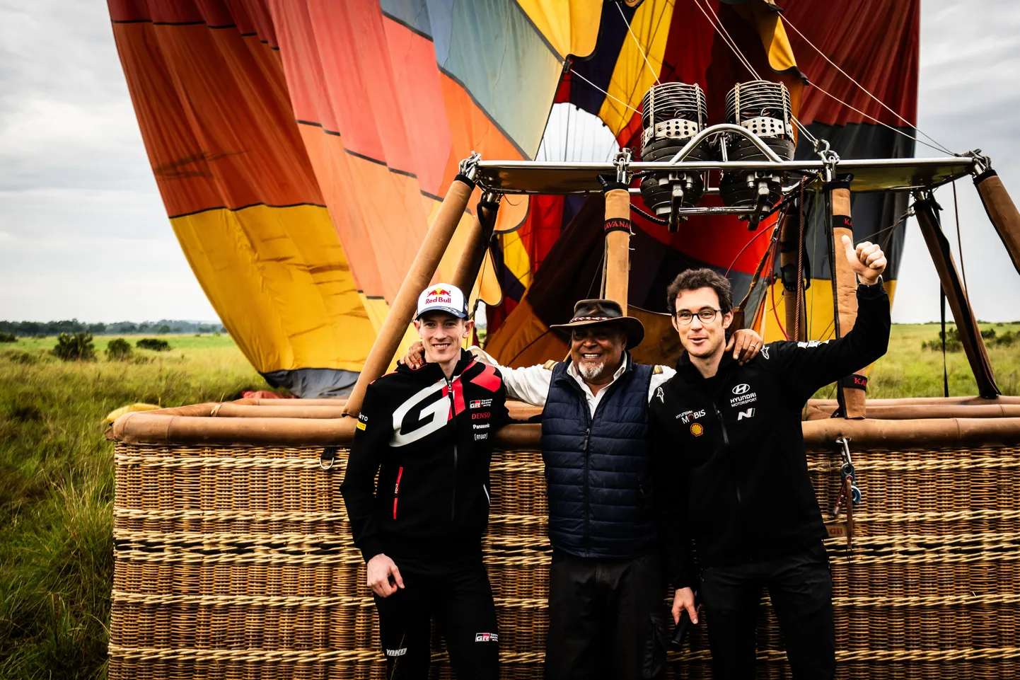 Elfyn Evans (vasakul) ja Thierry Neuville (paremal).