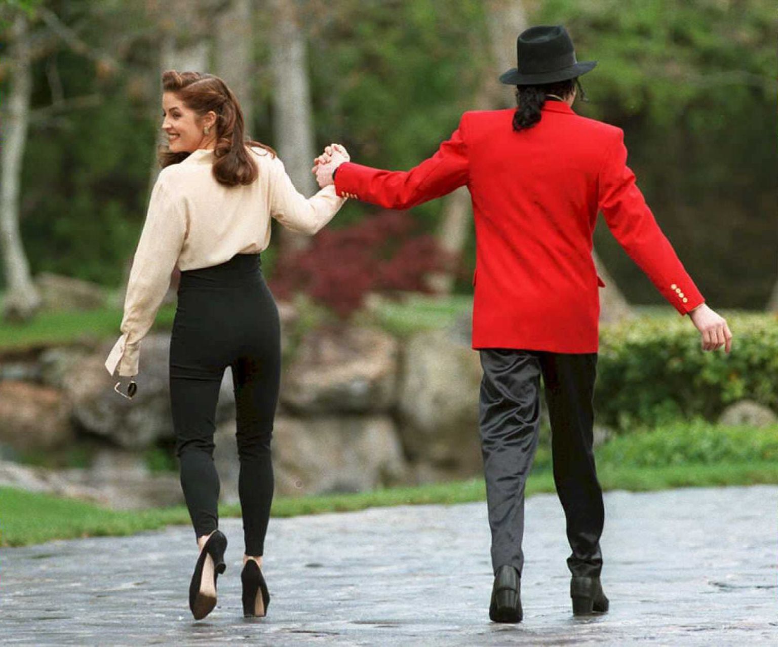 Lisa Marie Presley koos abikaasa Michael Jacksoniga 1995. aastal.