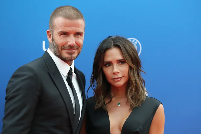 David Beckham ja abikaasa Victoria UEFA Meistrite Liiga punase vaiba üritusel.
