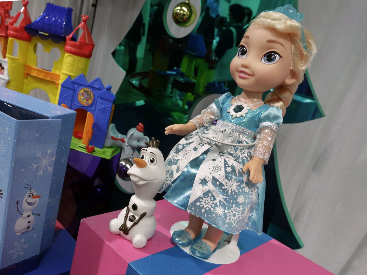 Filmi «Frozen» peategelasi kujutavaid nukke on selleaastases laste jõulukingituste topis mitu.