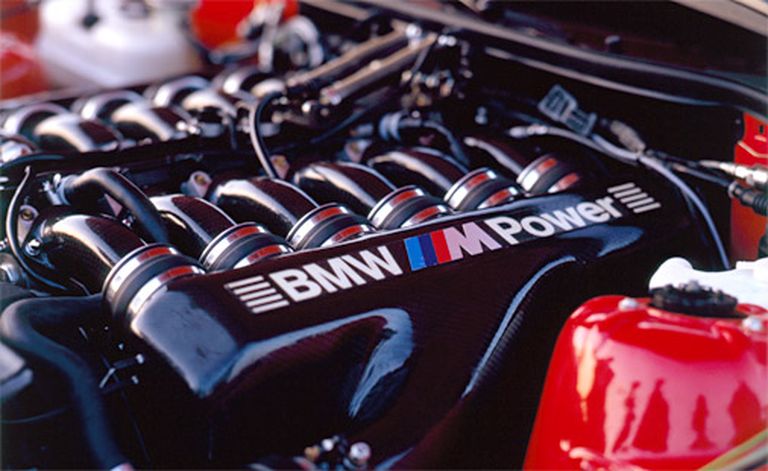 BMW M8 prototipa motors 