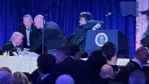 Выстрелы в Вашингтоне не изменят Трампа: СМИ об инциденте