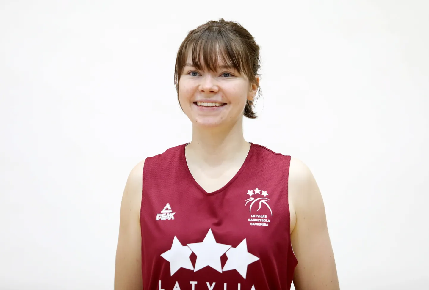 Latvijas sieviešu basketbola izlases kandidāte Evelīna Otto piedalās Latvijas sieviešu valstsvienības atklātajā treniņā "Rimi" Olimpiskajā sporta centrā.