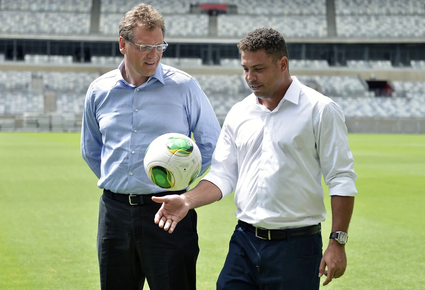 Ronaldo külastas täna koos FIFA peasekretäri Jerome Valckega Mineirao staadionit.