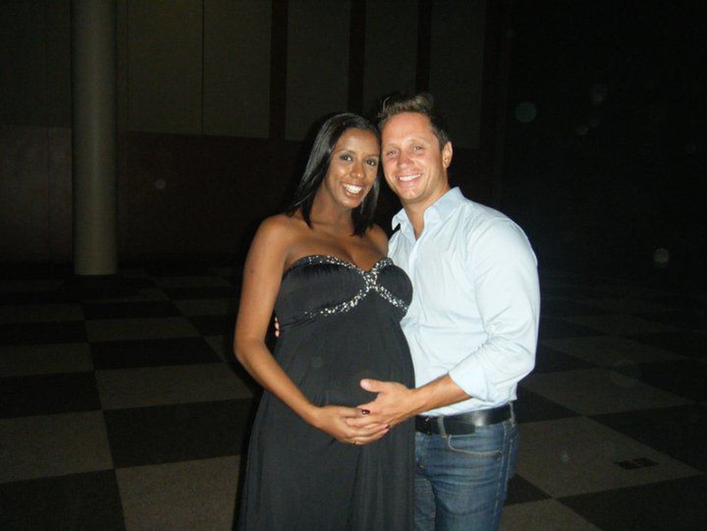 Aila ja Dimi ootavad lapse sündi.