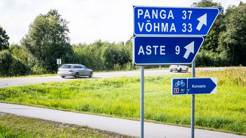 Võhma tee kasutajad nurisevad vastremonditud teekatte üle