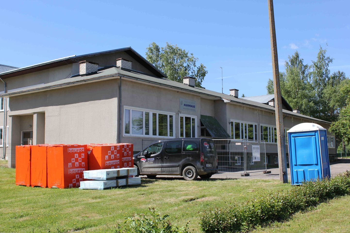 Viljandi Männimäe lasteaia juures algasid ettevalmistustöid ning tõsisemaks ehitamiseks läheb alates 18. juunist.