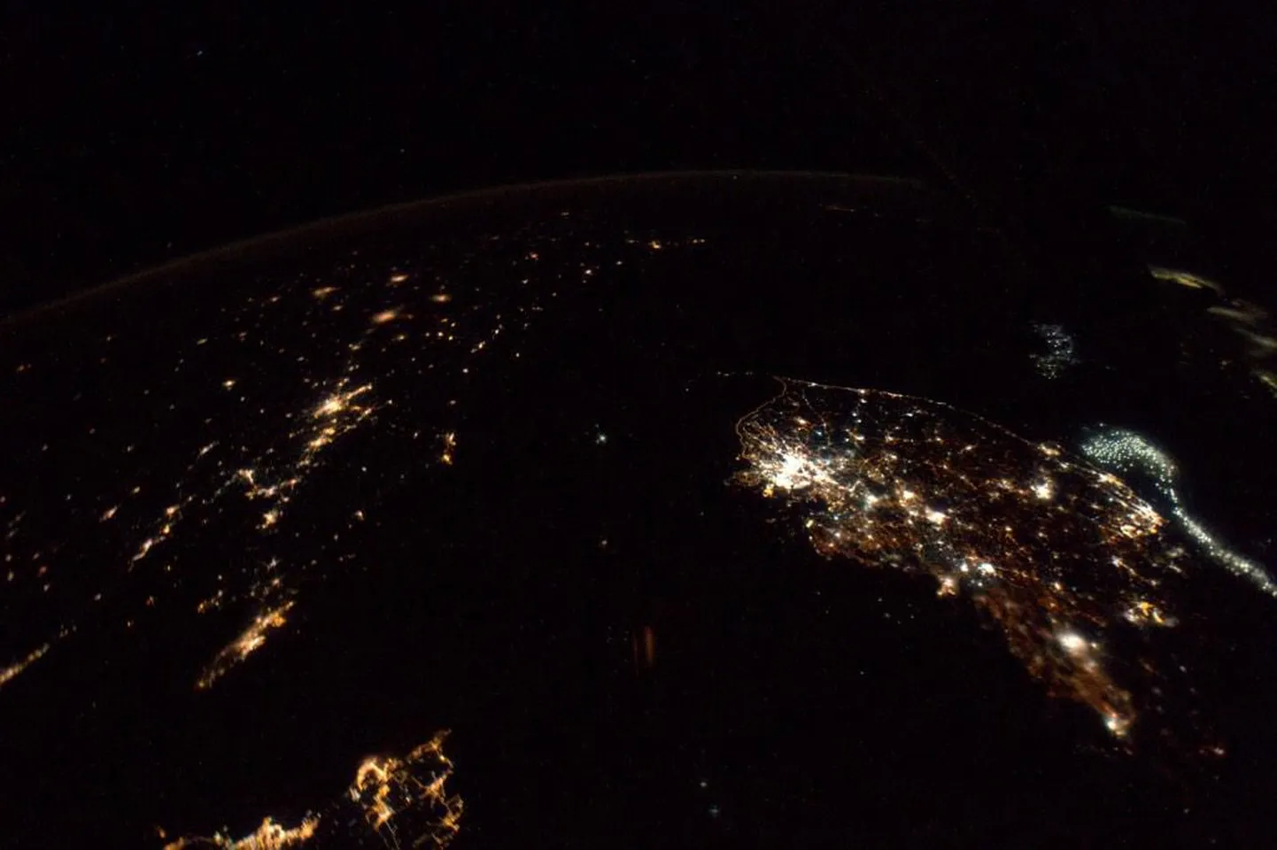Korea poolsaar nähtuna kosmosest