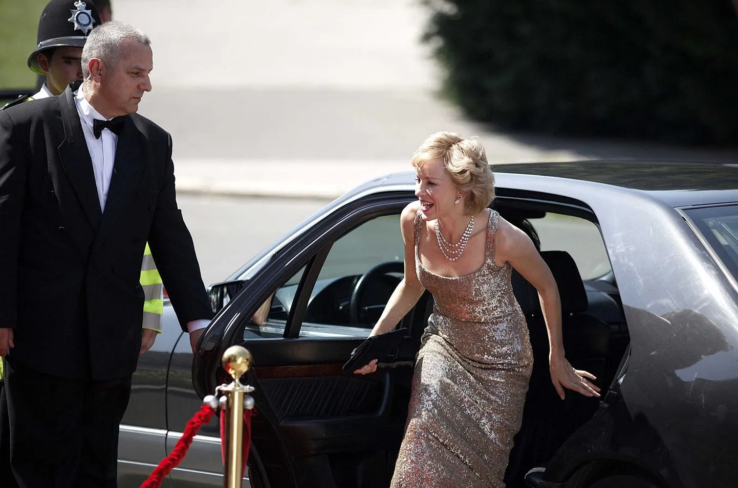 Naomi Watts printsess Dianast rääkiva filmi «Caught in Flight» võtetel Zagrebis (2. juuli 2012)