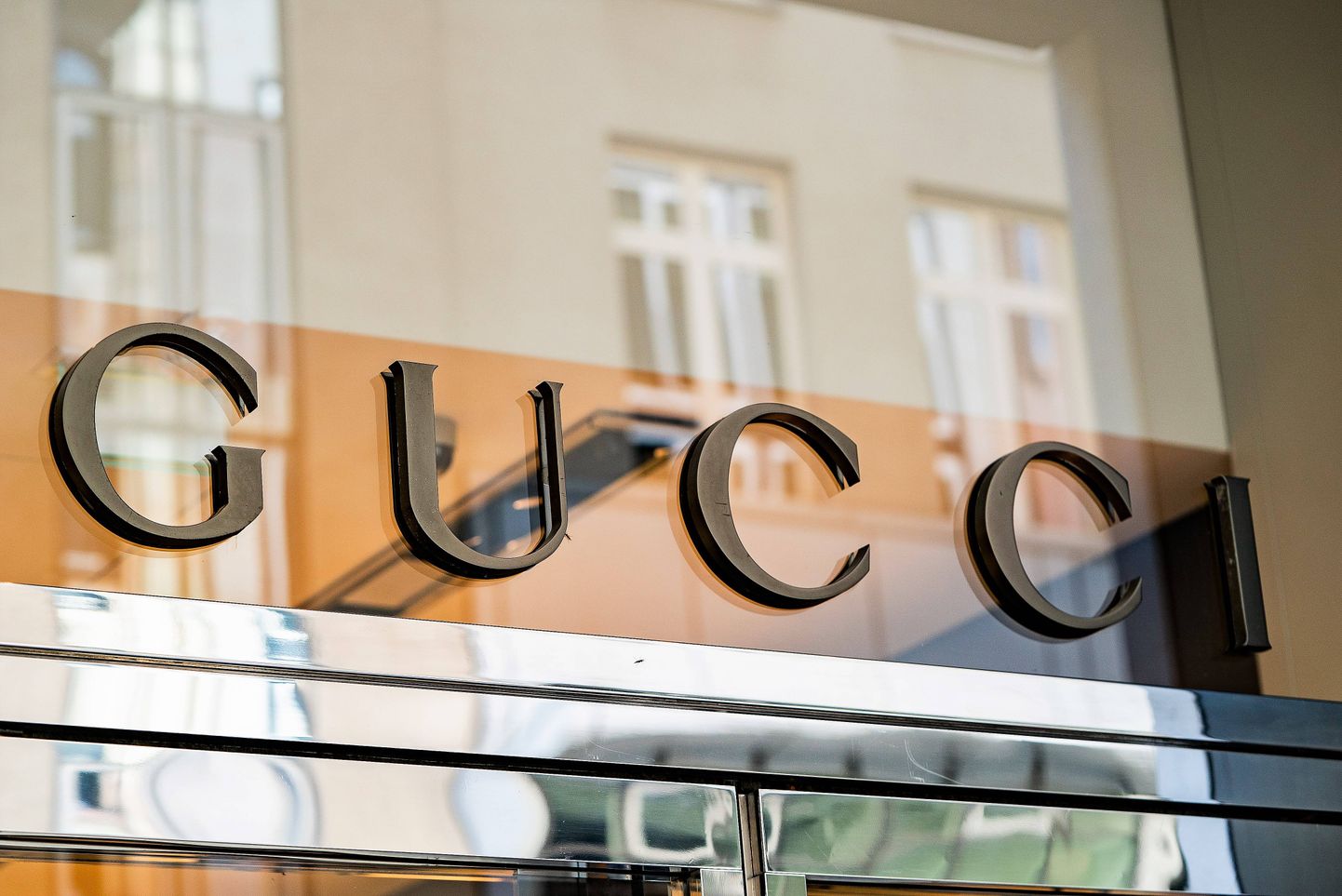 Gucci logo.