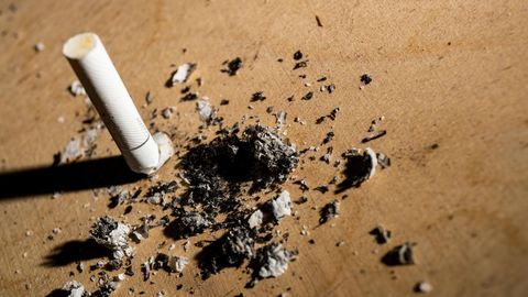 Сигарета пьяного мужчины стала причиной пожара в подвале многоквартирного дома