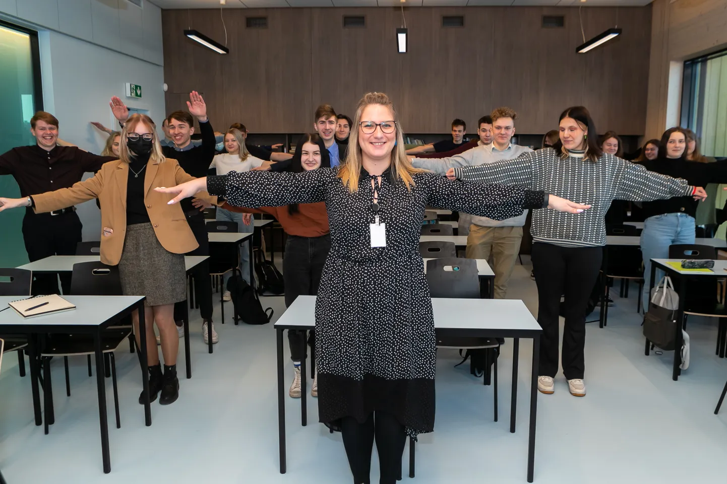 SIRUTAME! Saaremaa gümnaasiumi eesti keele ja kirjanduse õpetaja Getter Must arvab, et eriti hea on liikumispaus siduda tunni teemaga.