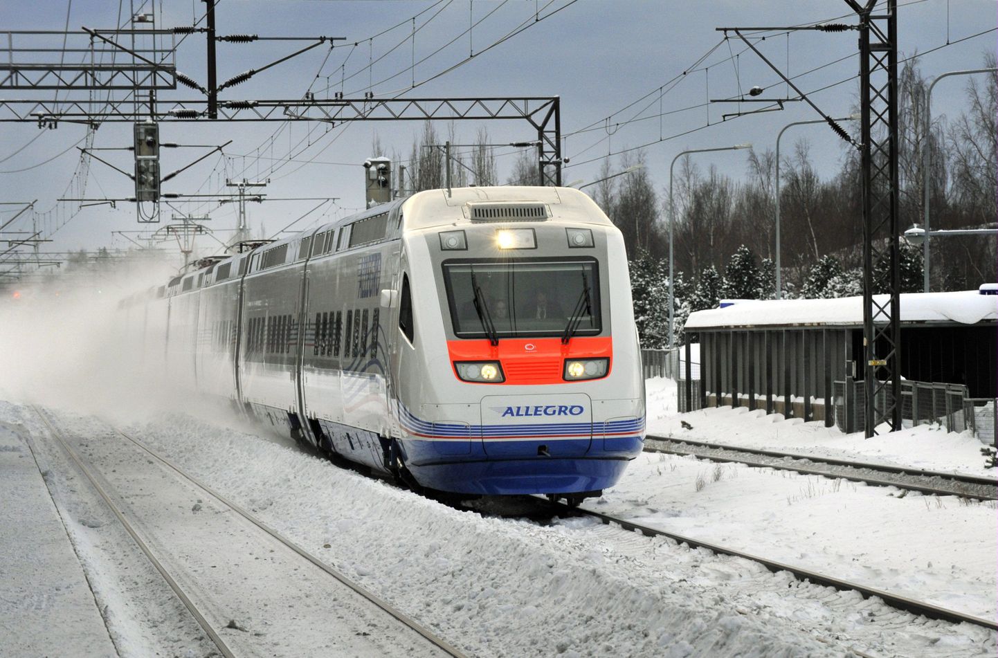 Peterburi-Helsingi vahel sõidab kiirrong Allegro.