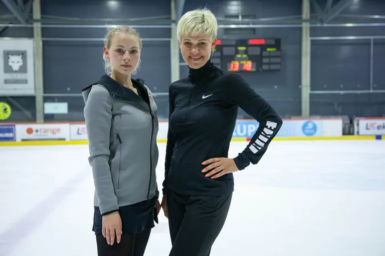 Ангелина Кучвальская и Екатерина Платонова