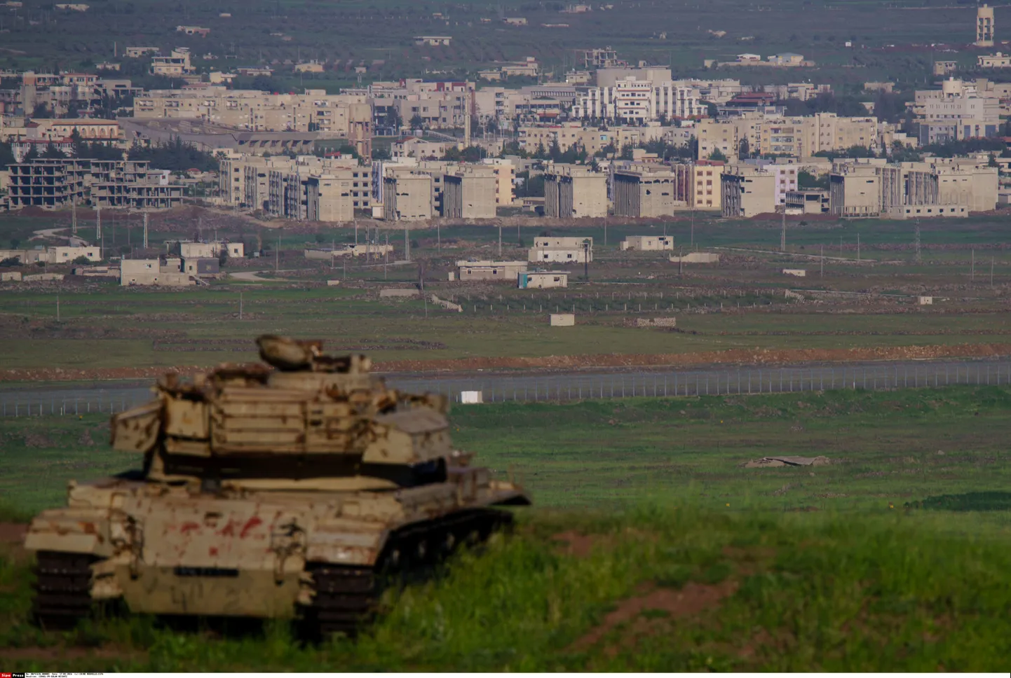 Iisraeli okupeeritud Golani kõrgendikele.
