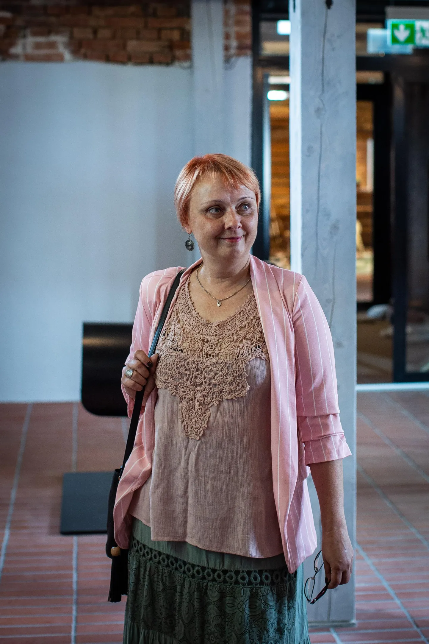 Tuuli Merimaa on Pokumaa juhina töötanud kaks nädalat.